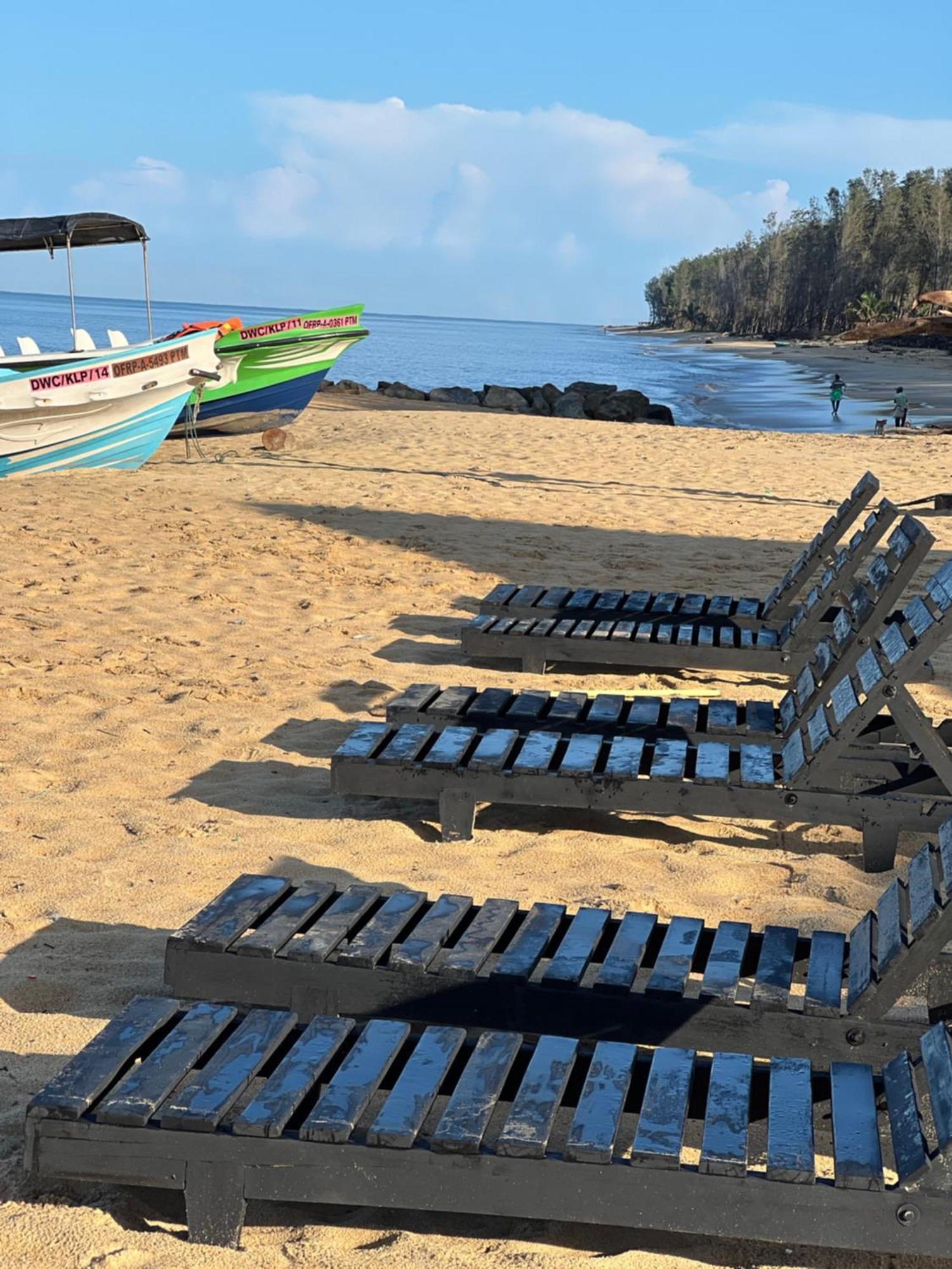 Omeesha Beach Hotel Kalpitiya Exterior photo