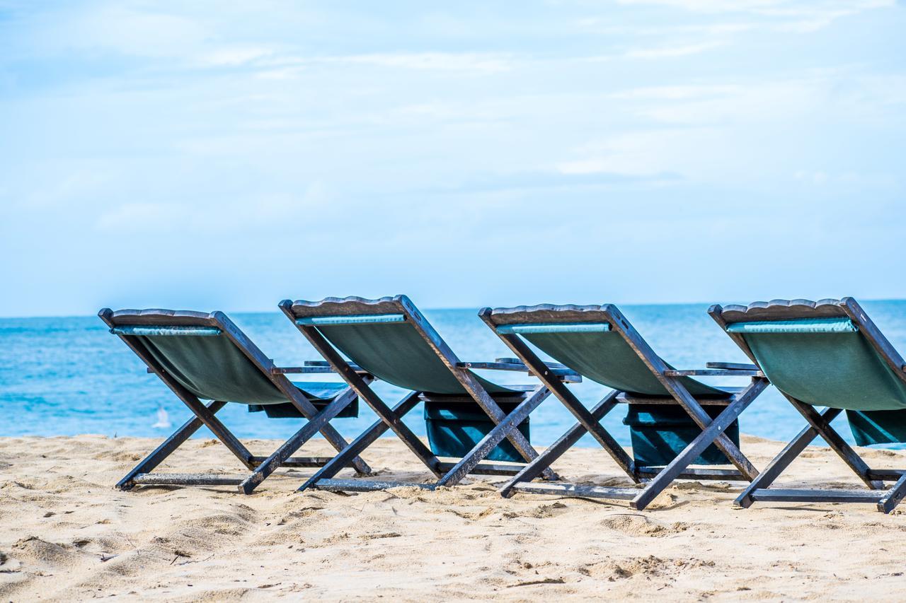 Omeesha Beach Hotel Kalpitiya Exterior photo