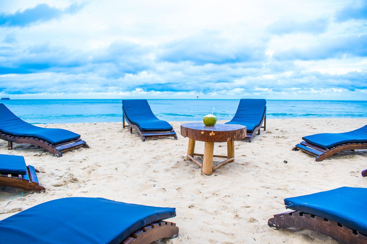 Omeesha Beach Hotel Kalpitiya Exterior photo