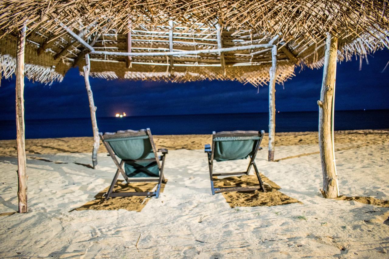 Omeesha Beach Hotel Kalpitiya Exterior photo